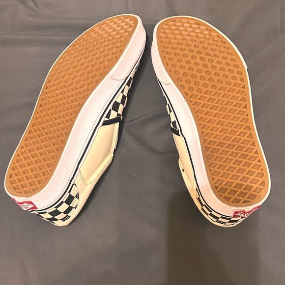 Classic Slip-On Men Checkerboard Vans - Picture 5 of 6
